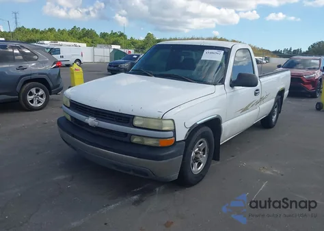 2001 Chevrolet Silverado 1500 из США, поврежденный, VIN 1GCEC14W71Z217897
